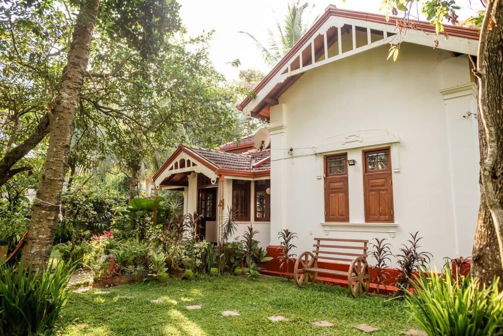 Colonial Residence Kandy Villa Kültér fotó