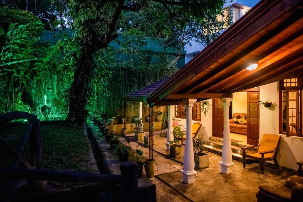 Colonial Residence Kandy Villa Kültér fotó