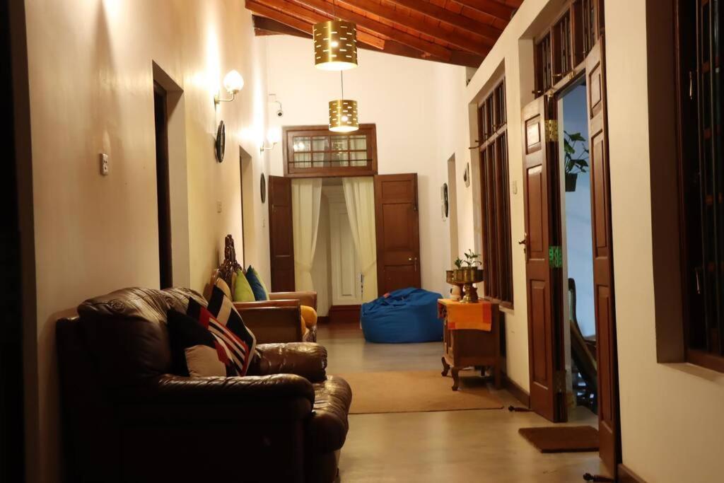 Colonial Residence Kandy Villa Kültér fotó